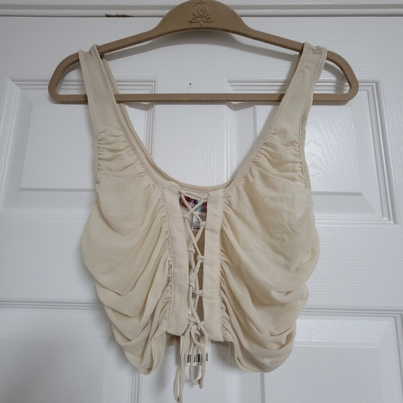 Urban Outfitters Beige Lace-Up Crop Top - Picture 4 of 11